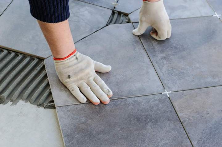 Pose de carrelage extérieur à Marignier